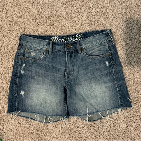 Madewell boyfriend style denim shorts 27